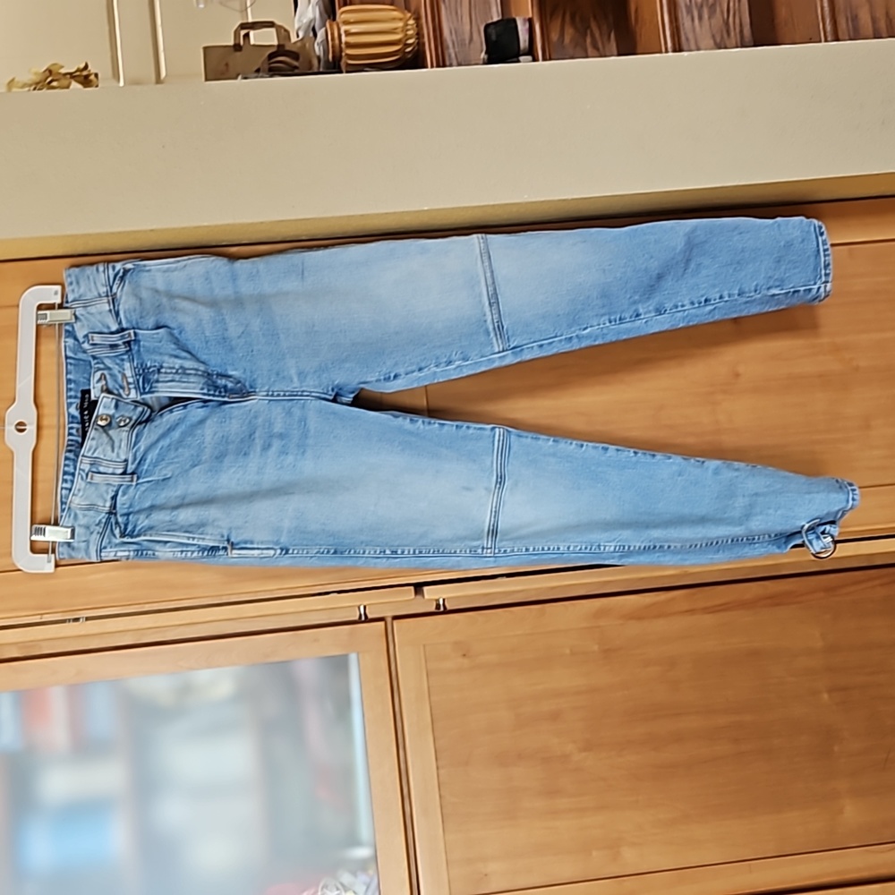 Veronica beard Monika tapered extra high rise light wash denim 27/4